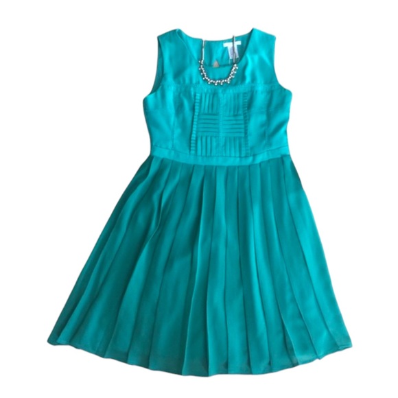 Esley Emerald Kelly Green Chiffon Pleated Folded Detail Cocktail Dress Small - Picture 2 of 5